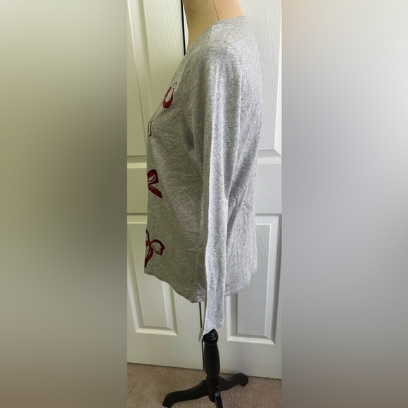 LOFT Heather Gray Tee with Vibrant Red Bow - Picture 3 of 6